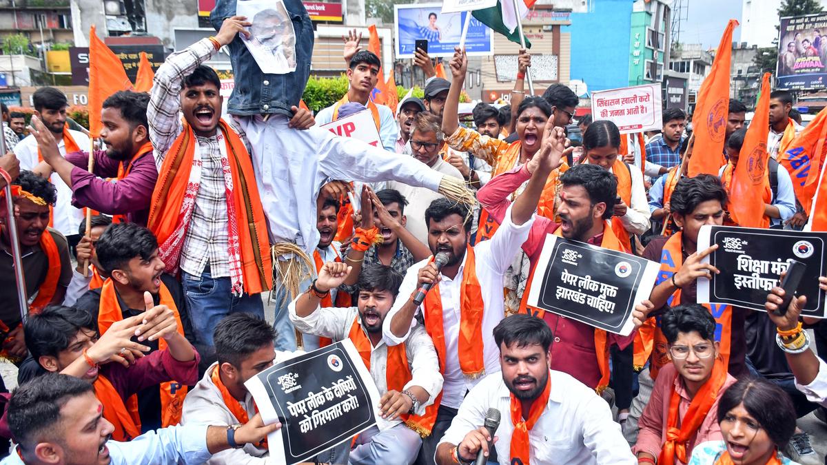 Scuffles Erupt Between ABVP Members and Police in Jharkhand