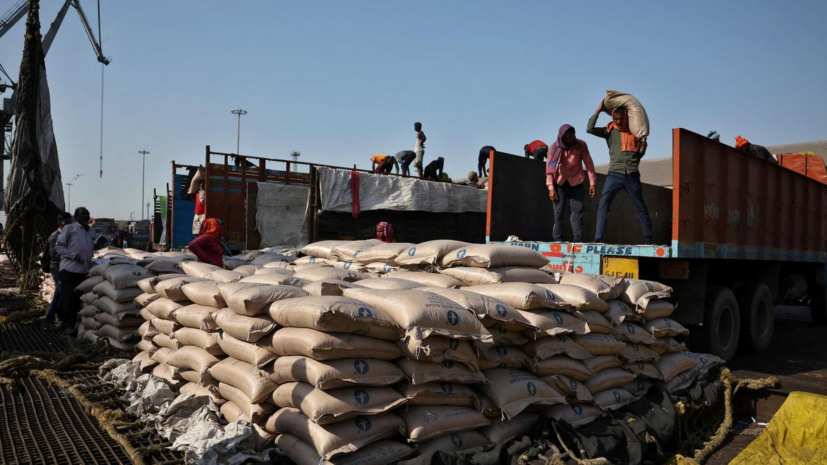 India Imposes New Sugar Stock Limit Amid Price Surge