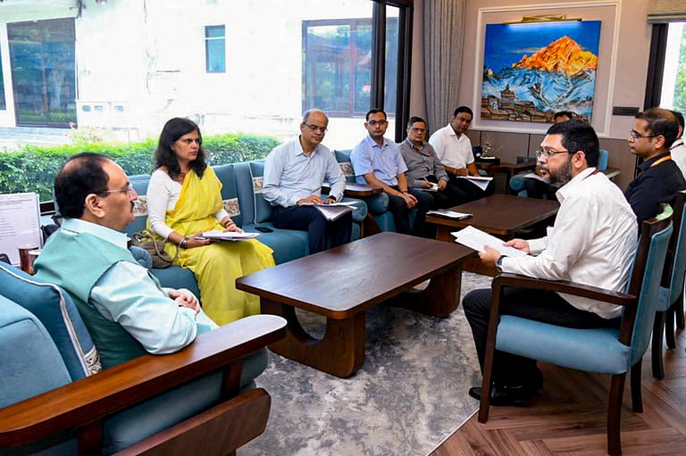 Surge in H1N1 Cases Prompts Government Response in Delhi