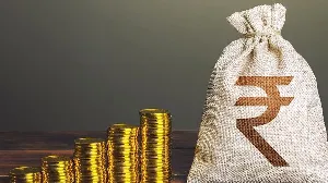 RBI's Dollar Swap Scheme Sees Over $72.8 Billion in Collections