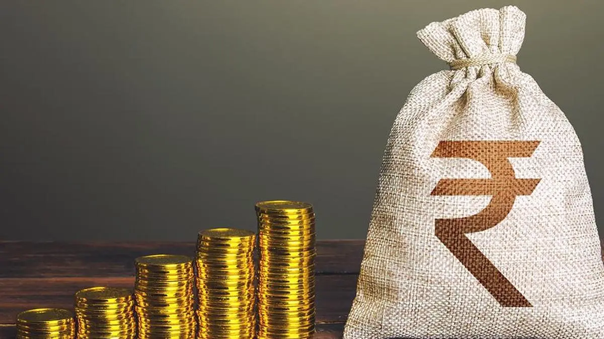 RBI's Dollar Swap Scheme Sees Over $72.8 Billion in Collections