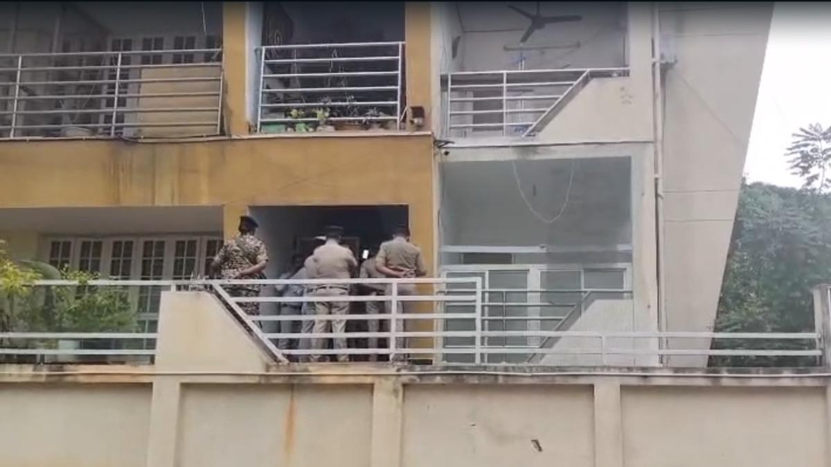 Enforcement Directorate Raids Karnataka IAS Officer in KPSC Case