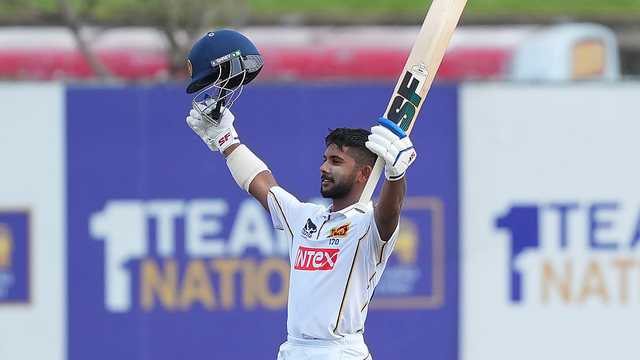 India Faces Sri Lanka in Tense Cricket Match Ending