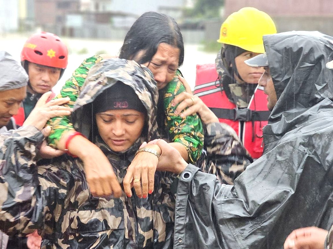 Avalanche and Lake Overflow Hinder Rescue Efforts in Nepal