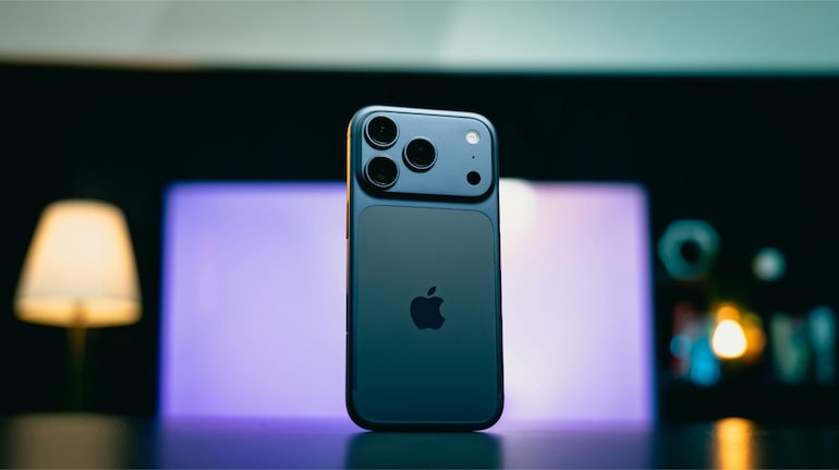 T-Mobile Offers Free Apple iPhone 17 with Trade-in This Weekend