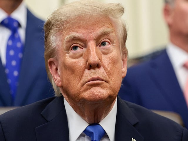 Trump Open to Summit with Putin when Russia is Ready for Peace Deal