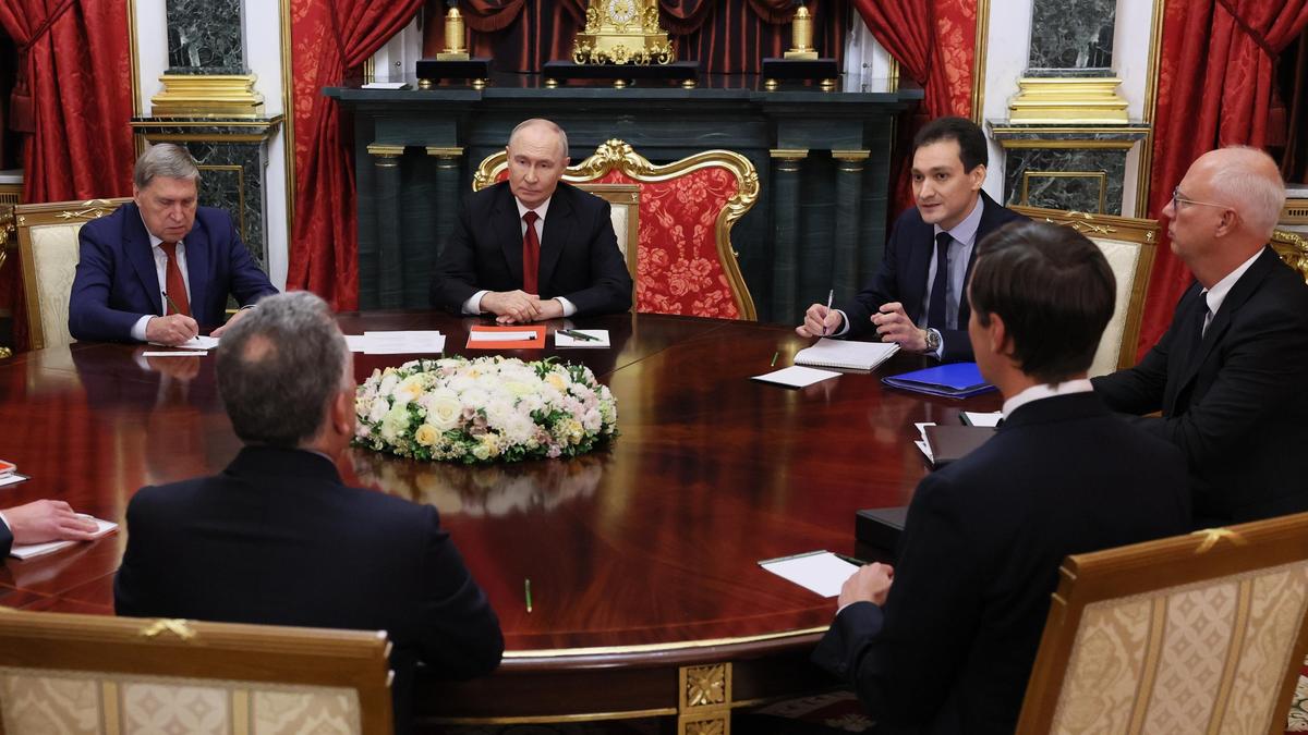 US Envoys Propose Solutions to Resolve Ukraine Conflict