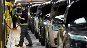 Jaguar Land Rover Announces Reduction of 4,000 Jobs in UK
