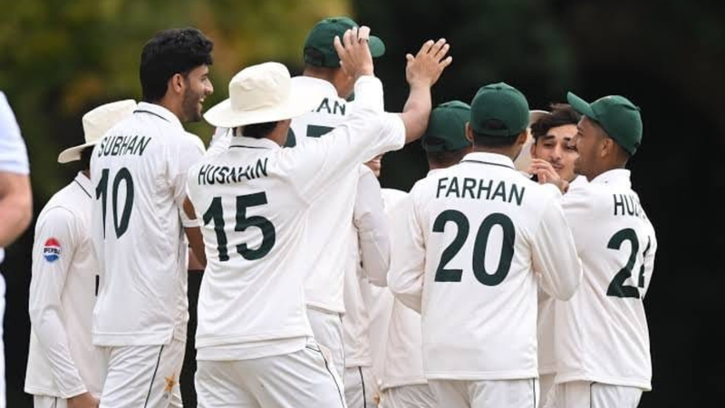Masked Protesters Mistake Pakistan U19 Cricket Team for Migrants