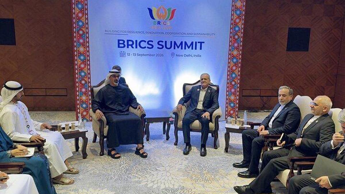Iran and UAE Leaders Meet to Discuss Regional Tensions