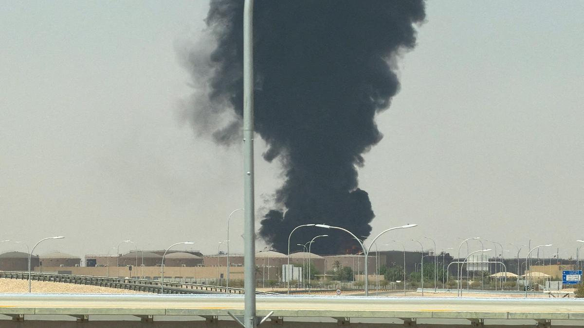 Houthi Attacks Target Saudi Capital and Energy Sites
