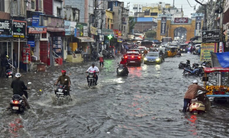 Heavy Rain Forecasted in Telangana Districts Including Hyderabad