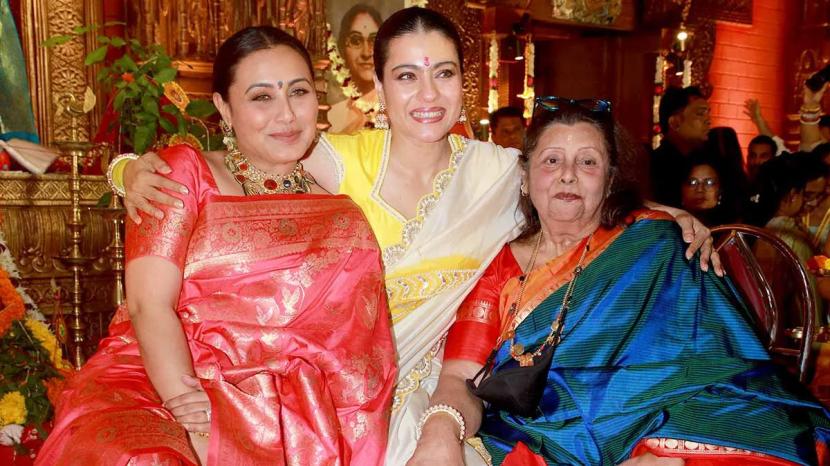 Aamir Khan and Gauri Offer Condolences to Rani Mukerji