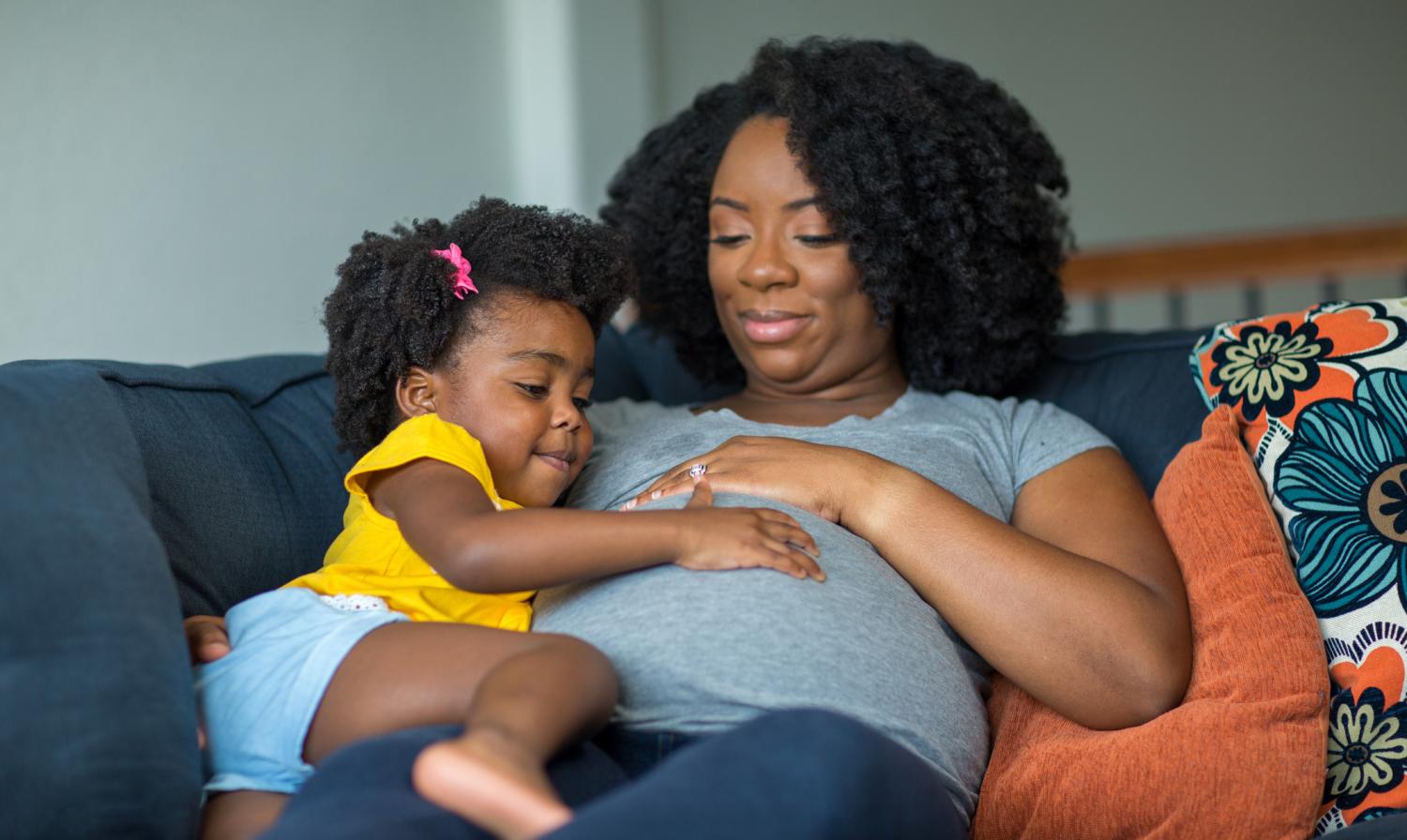 Review Finds No Link Between Tylenol Use in Pregnancy and Autism
