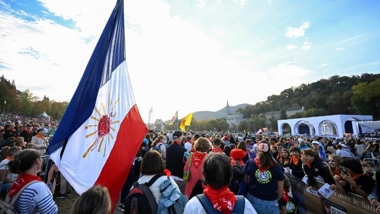 Pope Leo XIV Celebrates Mass for Pilgrims at Lourdes Shrine