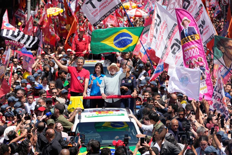 Brazil's Election: Lula Faces Flávio Bolsonaro in Critical Vote