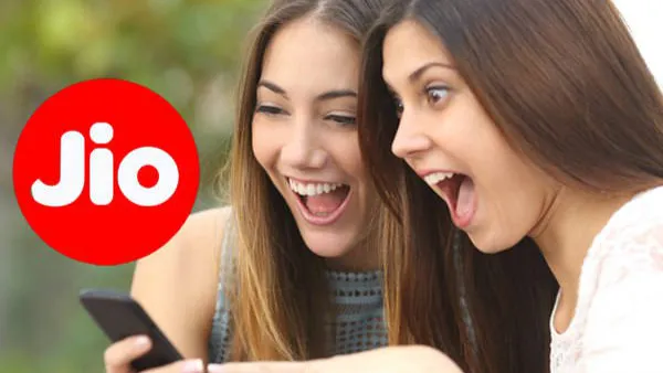 Jio Platforms Aims for ₹13-15 Lakh Crore Valuation Ahead of IPO