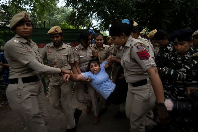 Protests in Delhi: Over 500 Detained Amid Calls for Electoral Change