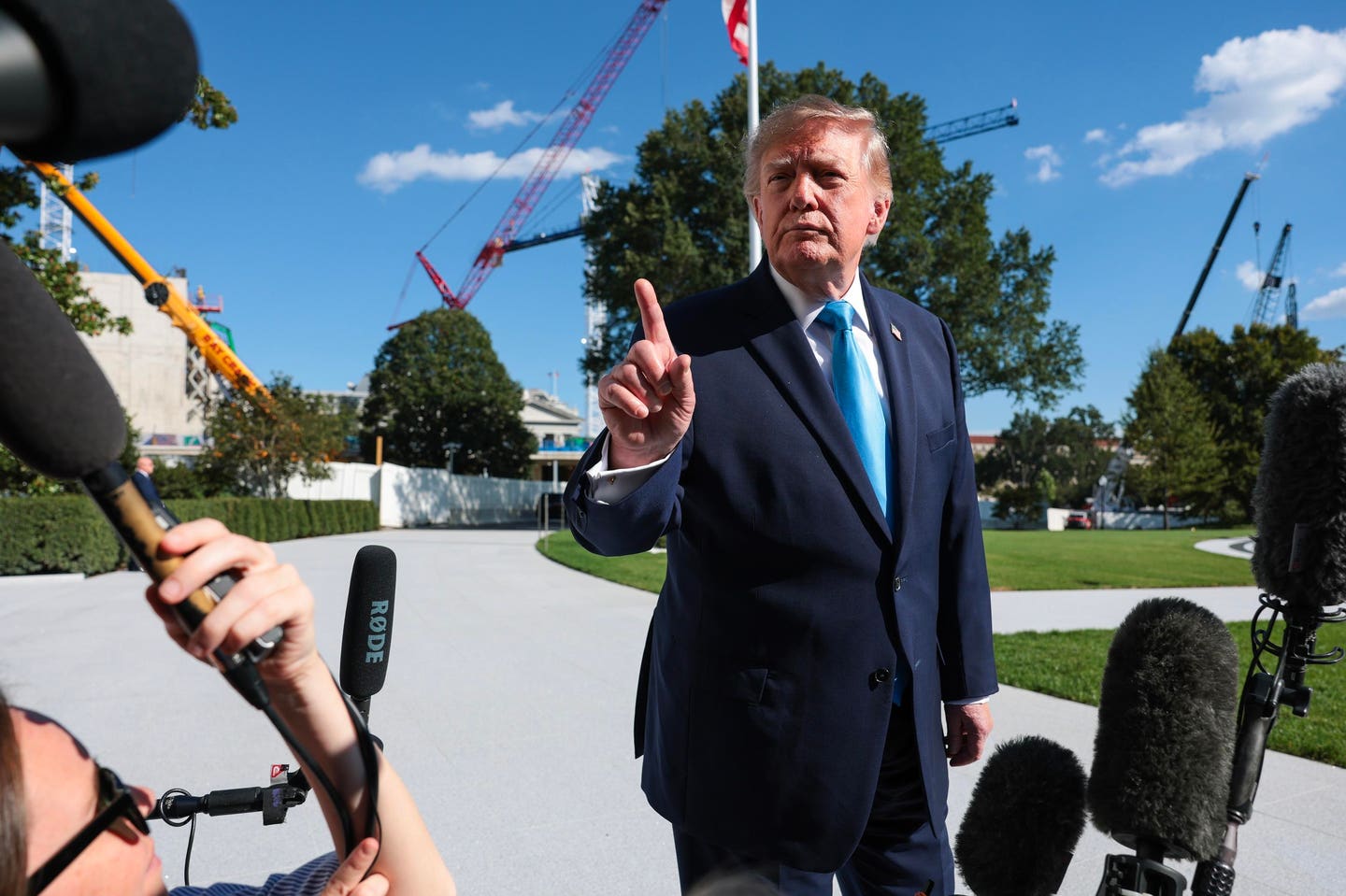 Global Leaders Gather for Climate Summit: Key Issues Addressed