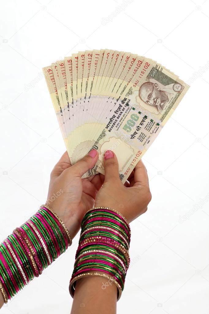 Indian Rupee Strengthens Against US Dollar Amid RBI Measures