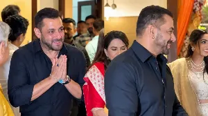 Salman Khan Attends Engagement of Shaina NC's Daughter in Mumbai
