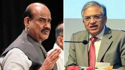 Indian Parliament Speaker Addresses Impeachment of Chief Election Commissioner