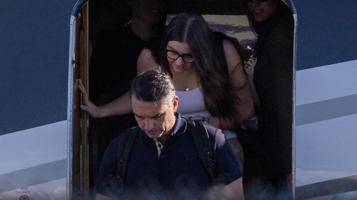 Flávio Bolsonaro Flees Brazil Amid Political Turmoil