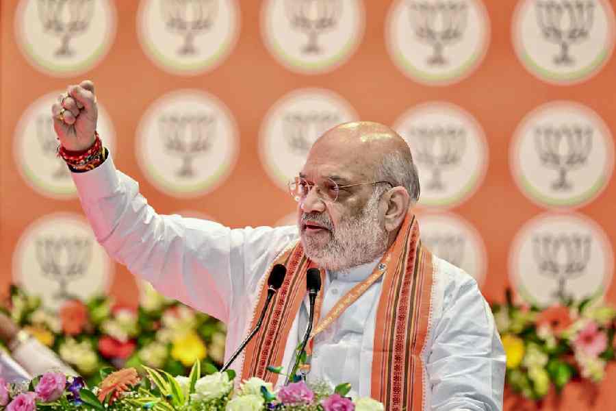 Amit Shah Challenges Opposition Leaders to Debate Vote Theft Claims
