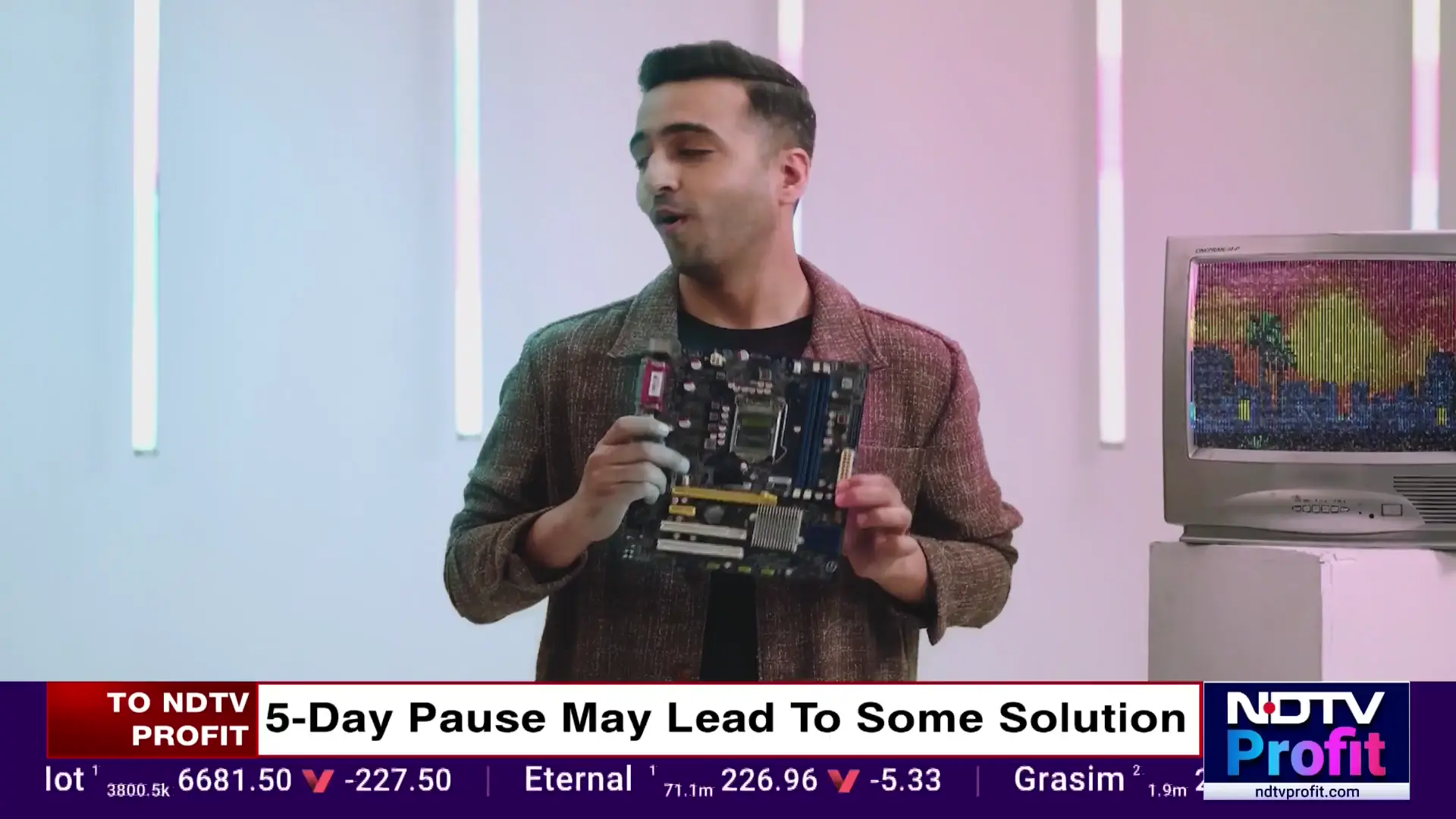 Global Markets on Edge: Trump-Iran Pause, Oil Surge, and Economic Fallout — ndtvprofit's Exclusive Roundup