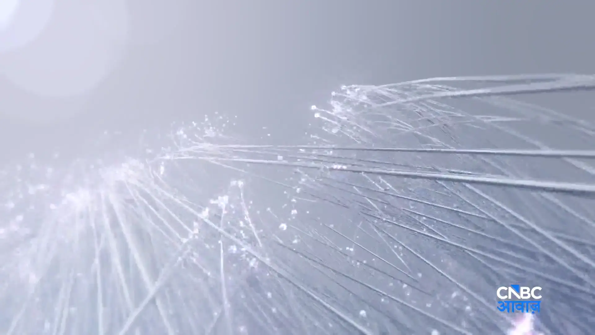 cnbcawaaz का दैनिक राउंडअप: बाज़ार, राजनीति और वैश्विक घटनाक्रम पर नवीनतम विश्लेषण