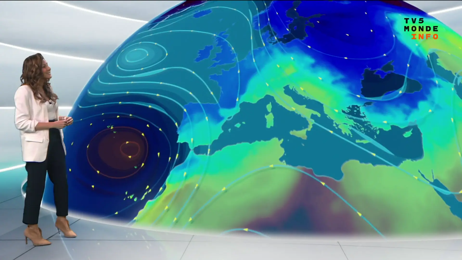tv5monde-info's Daily Power Capsule: Géopolitique explosive, transitions politiques et tensions économiques mondiales