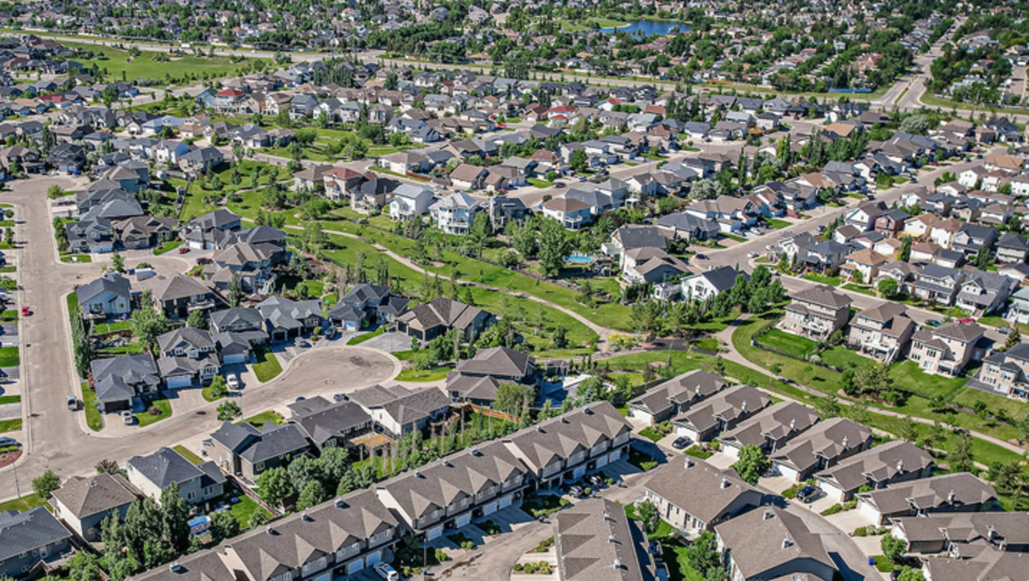 Canada Housing Market Declines in 2025 as Trade Tensions and Economic Uncertainty Mount